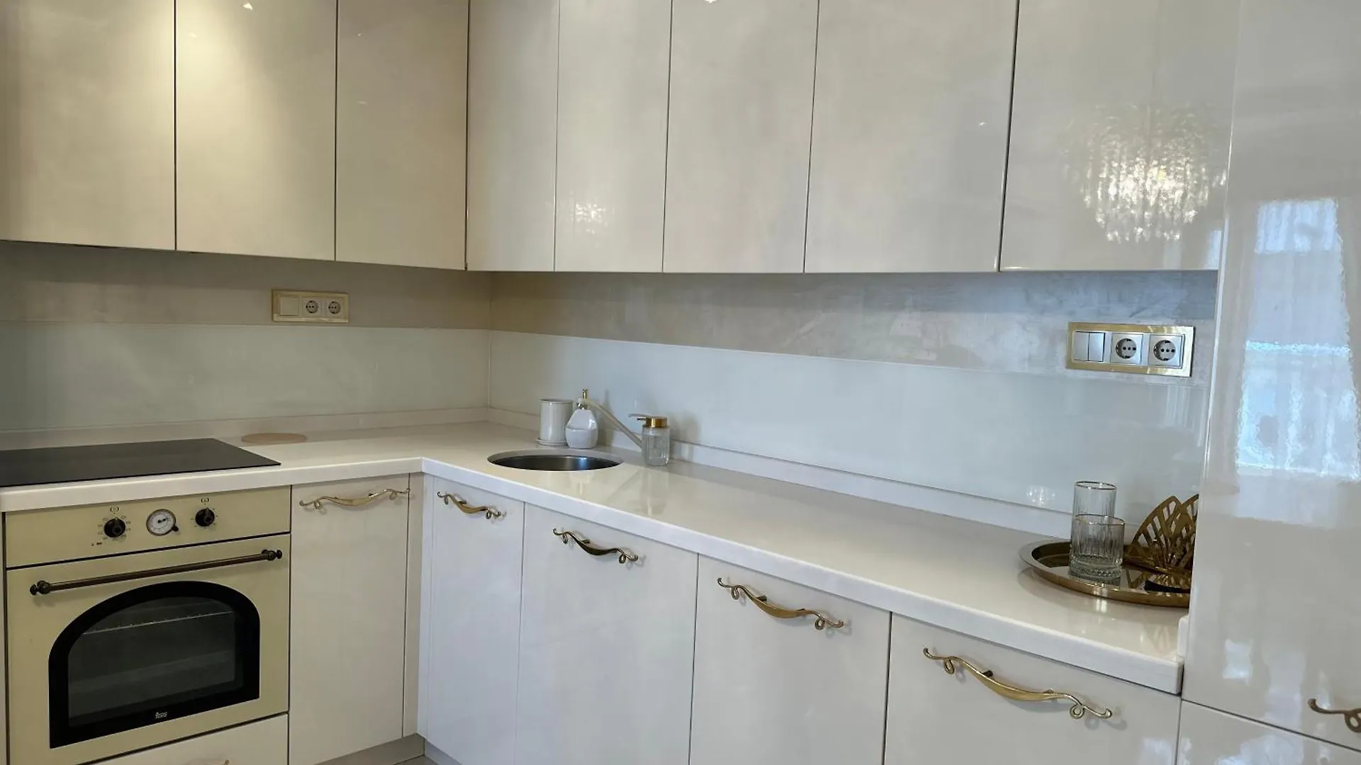 Yo Two - Central Varna Lux Apartment With Parking Bulgarie